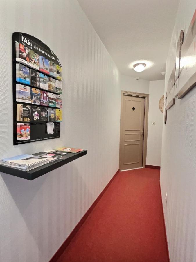 Les Platanes Hotel Gorrevod Buitenkant foto